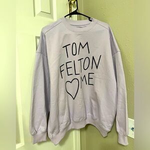 NWOT- Tom Felton loves me fleece lined sweatshirt-size L- -baby purple sweater